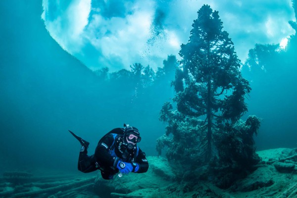 01-fototaucher-unterwasserfotografie-kallweit-drysuits-tirolBA8CA88D-A7D2-8F3F-3249-0B99B0B4AF33.jpg