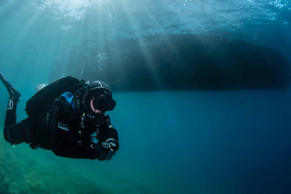 dsc-0197-foto-taucher-unterwasserfotografie-kroatien-krk-kallweit-drysuit30D1483B-24B9-A055-984F-97F2BD7629C1.jpg